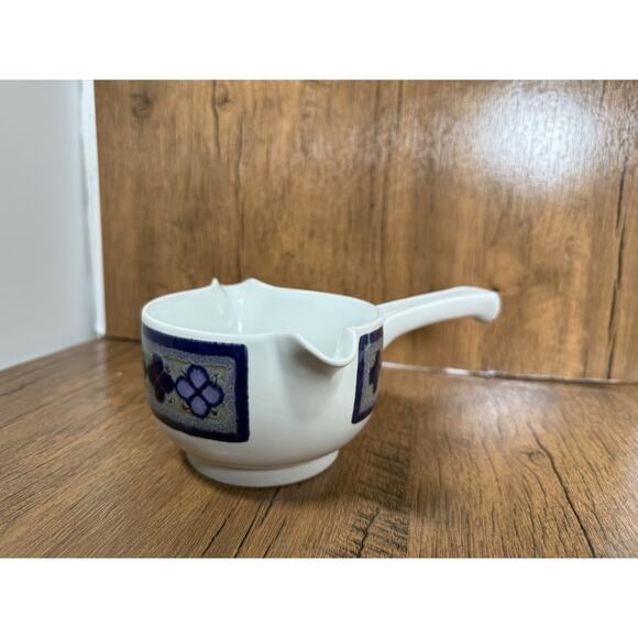 Royal Doulton Other - Royal Doulton Tangier Gravy Boat Bowl with Stick Handle LS 1005 England